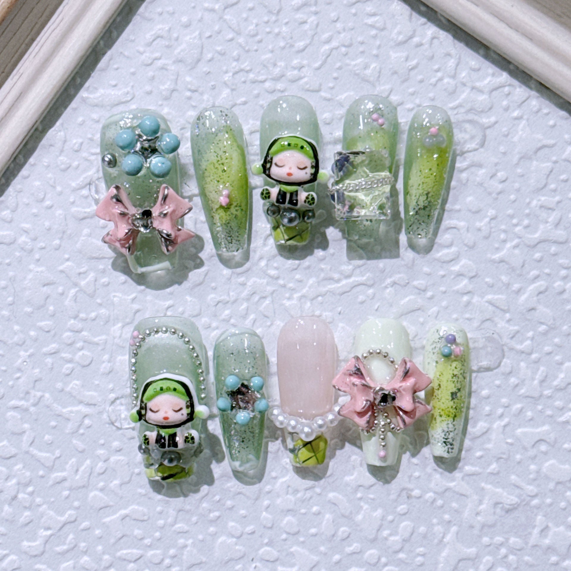 Press-on Nails (over 50$ with free shipping)